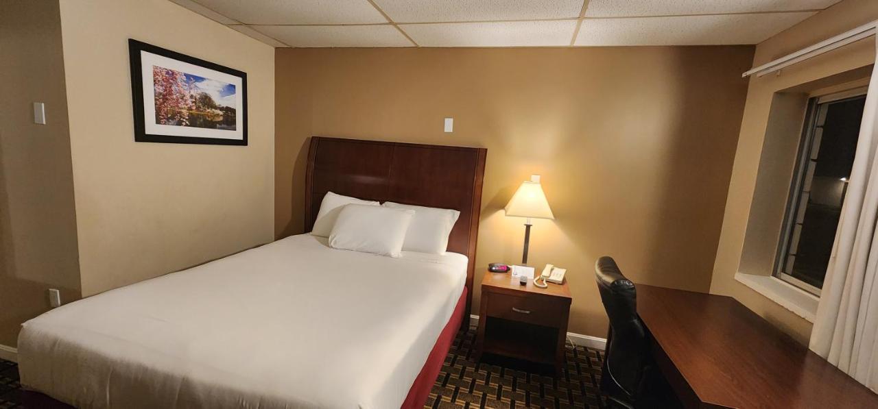 Nashoba Valley Inn & Suites Ayer Dış mekan fotoğraf