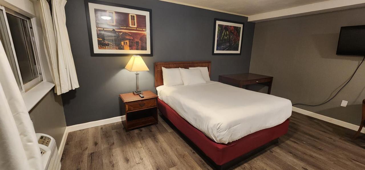 Nashoba Valley Inn & Suites Ayer Dış mekan fotoğraf