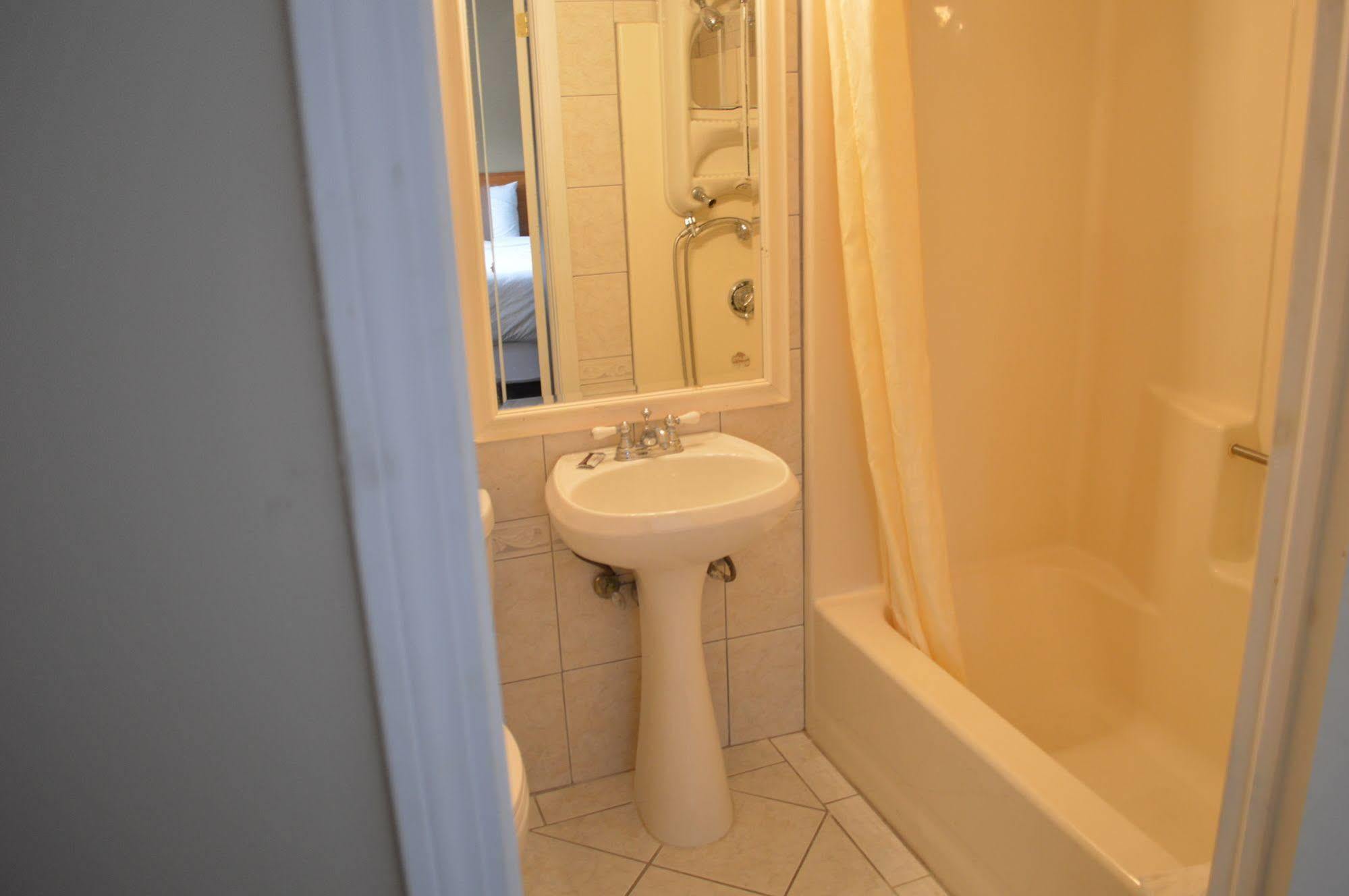 Nashoba Valley Inn & Suites Ayer Dış mekan fotoğraf