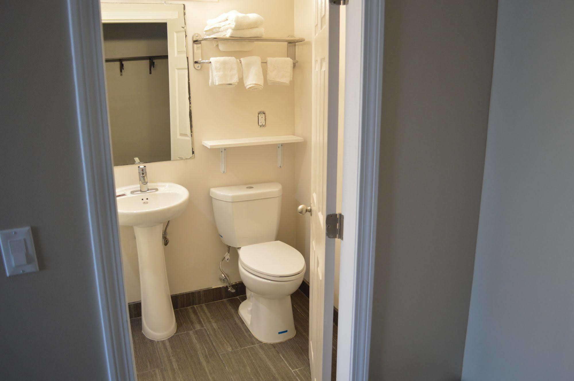 Nashoba Valley Inn & Suites Ayer Dış mekan fotoğraf
